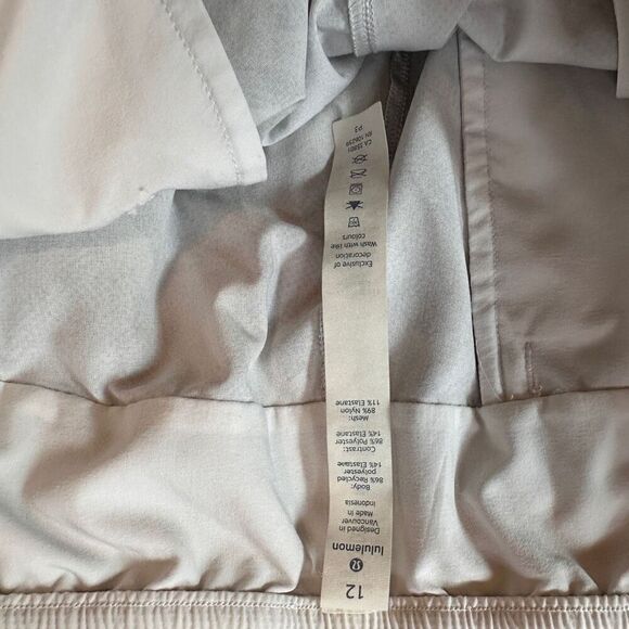 Lululemon Spring Break Away Shorts Stretch Wave White Sz 12 3" Inseam - Picture 7 of 7